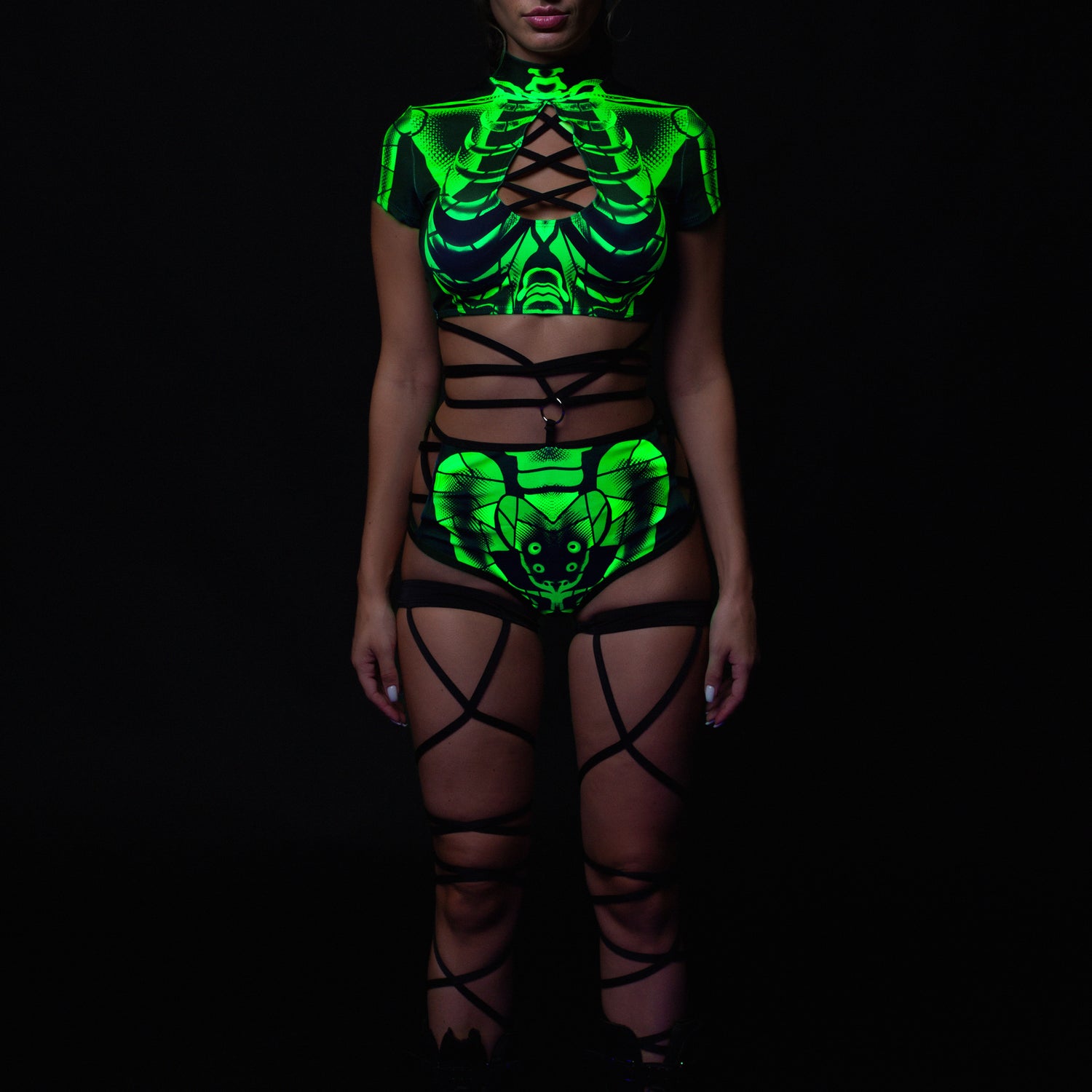 Halftone Skeleton Green Criss Cross Set Black, Green