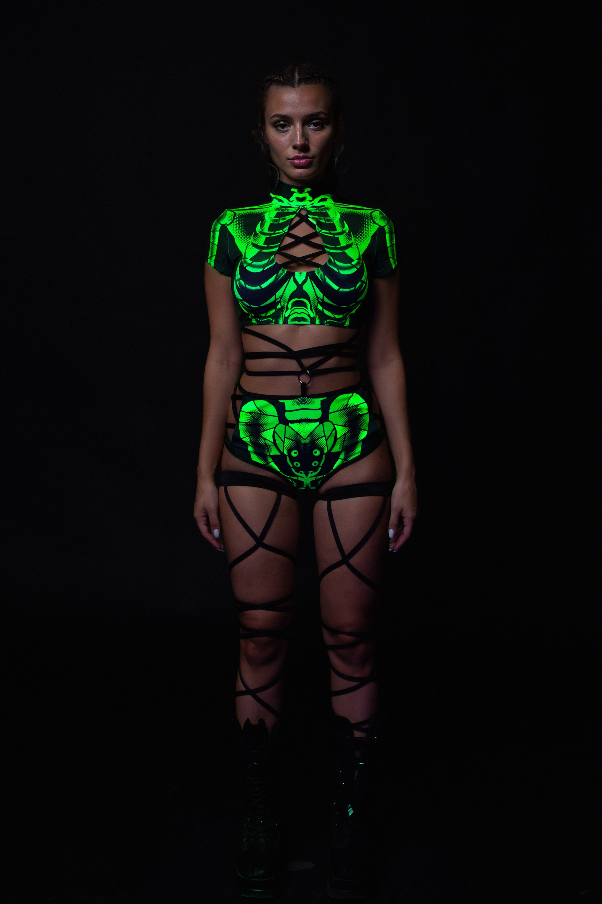 Halftone Skeleton Green Criss Cross Set 2