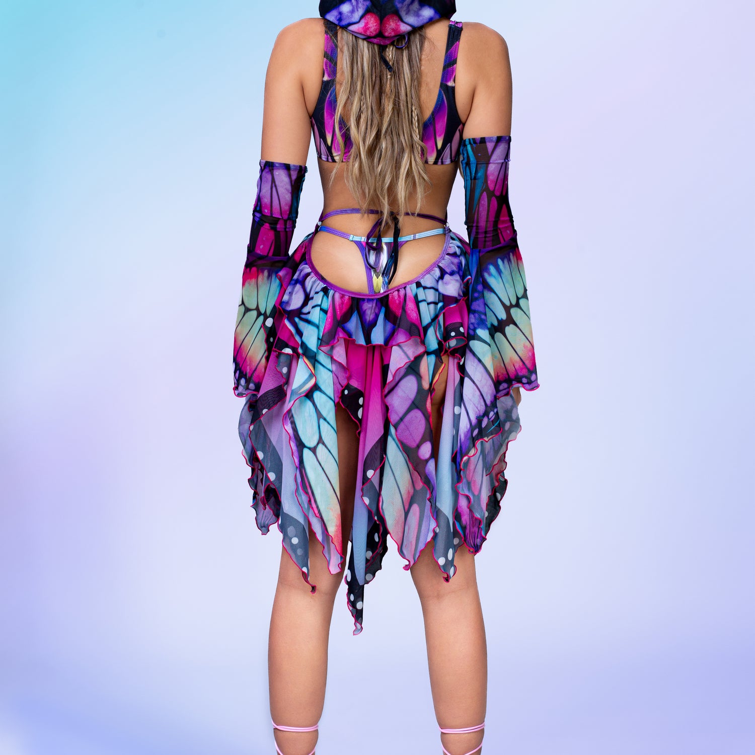 High Hooded Pixie Set Performance