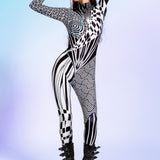 Chaotique BnW Costume