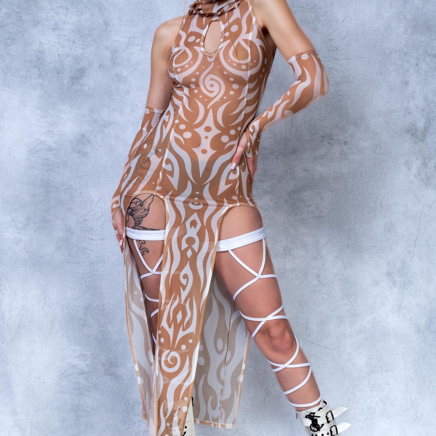 Oculus Mesh Keyhole Dress Festival
