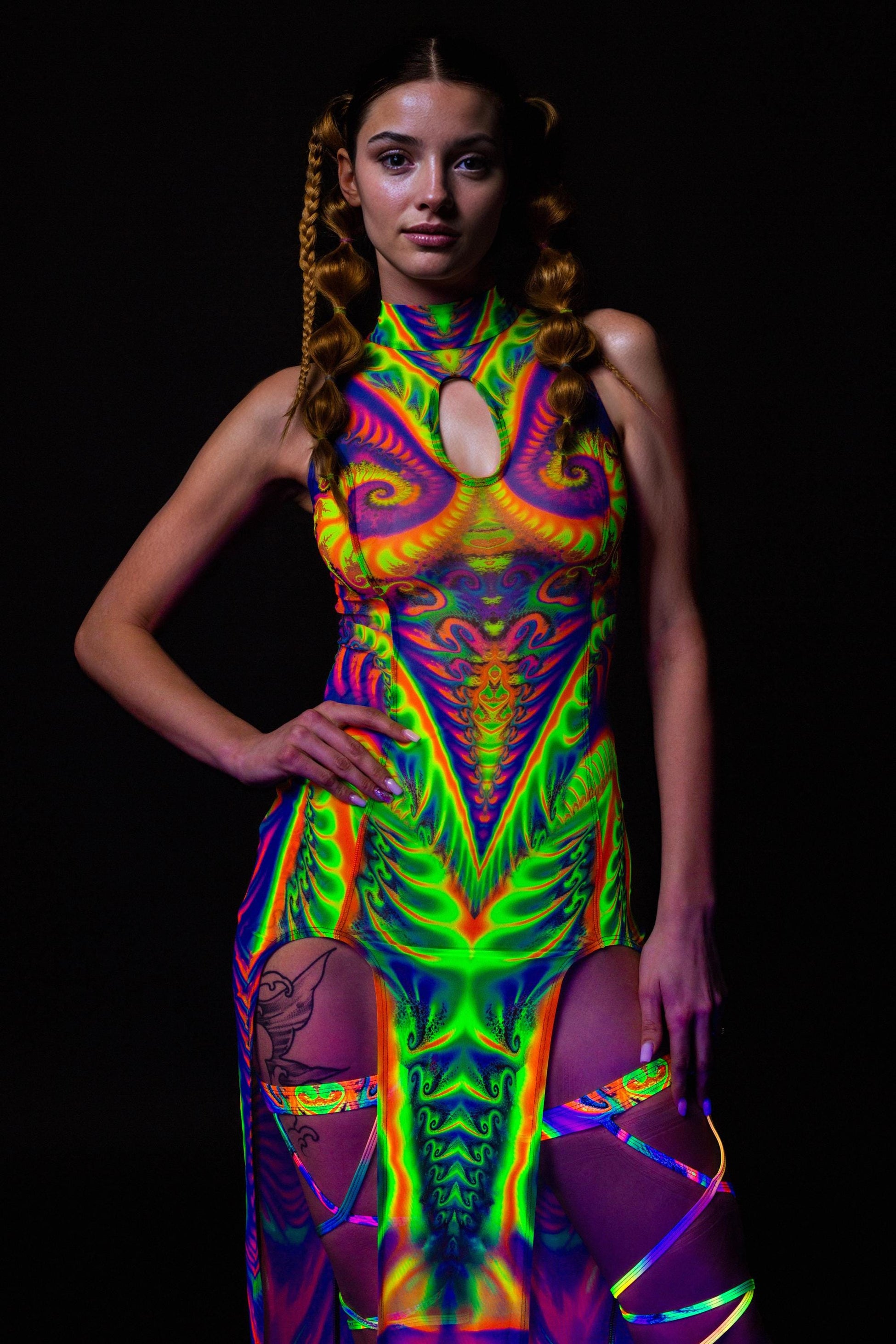 Fraktal-palooza Mesh Keyhole Leg Wraps Set 2