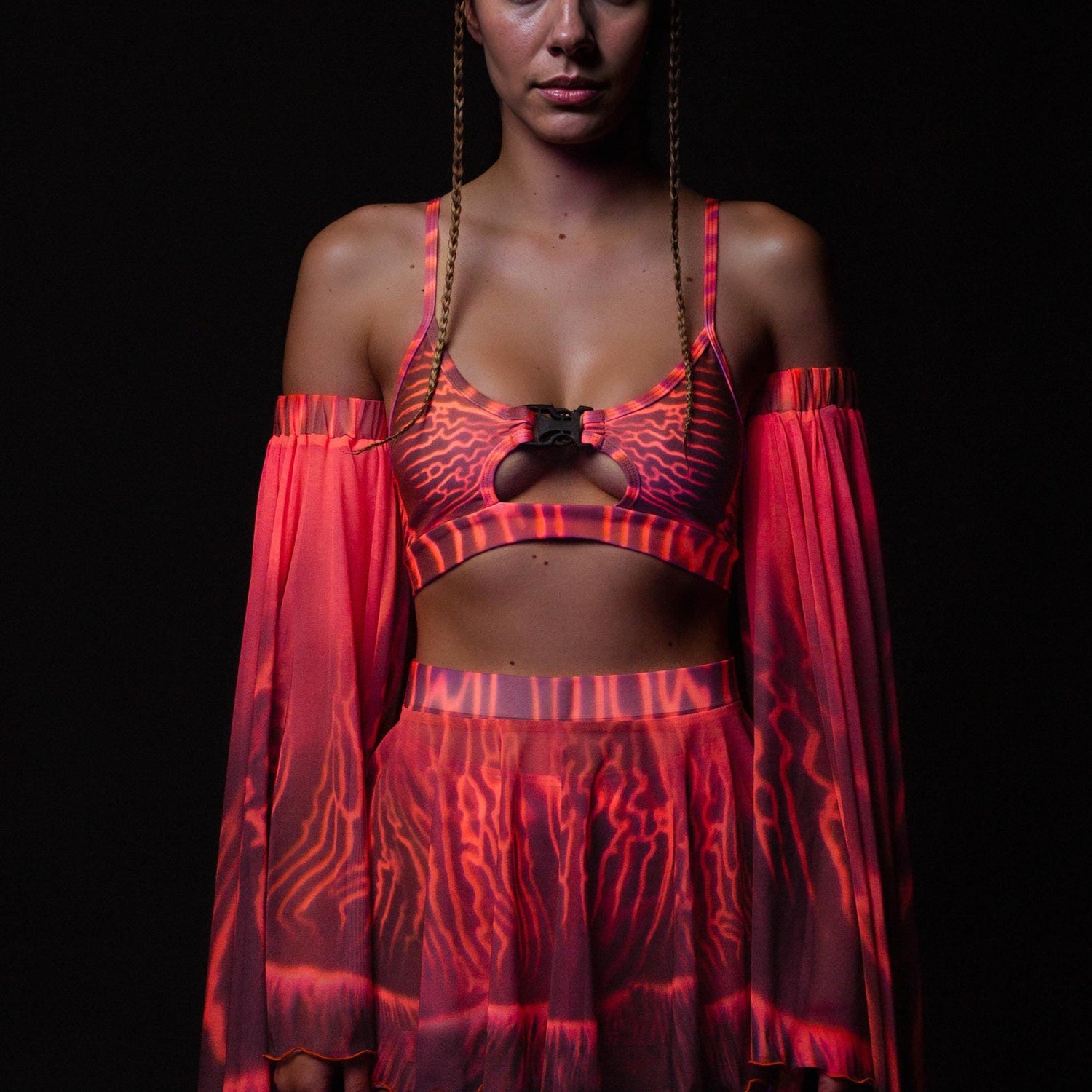 Pulsewave Buckle Top