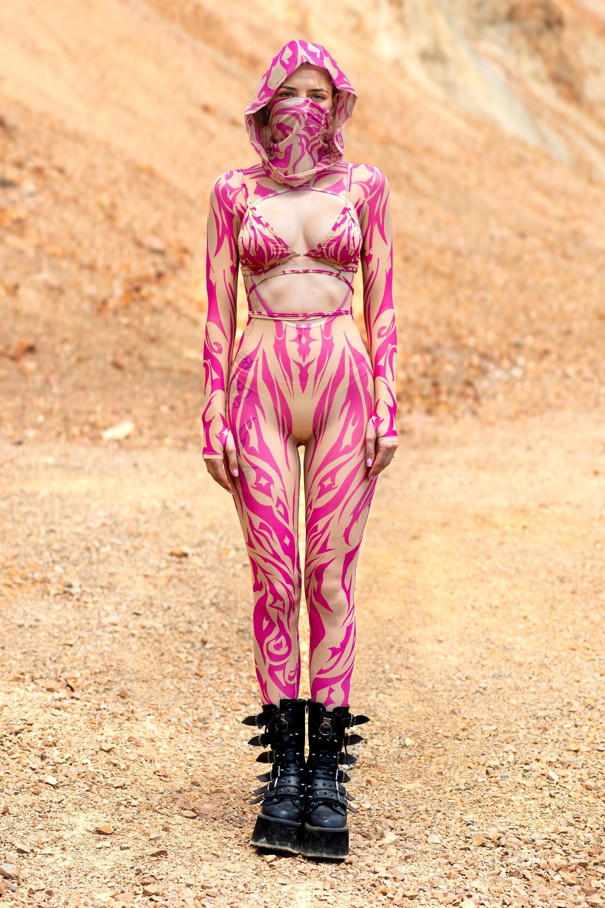 Aquarius Sun Pink Open-Heart Hood Set 2