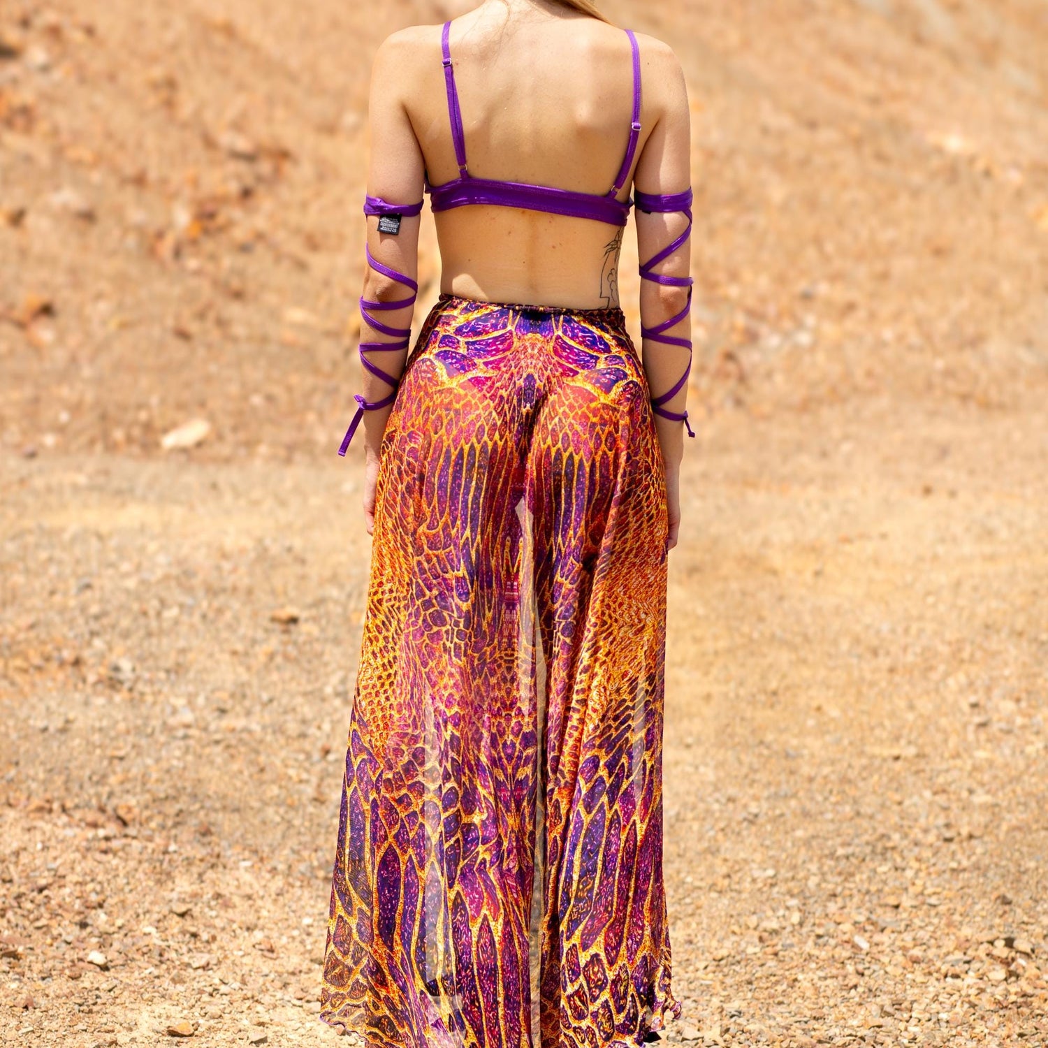 Luxe Rosy Viper Open Skirt Set Festival