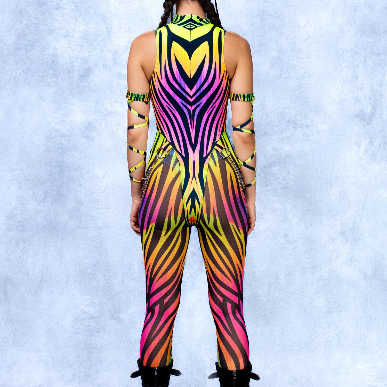 Lynx Open-Heart Bodysuit Set 8