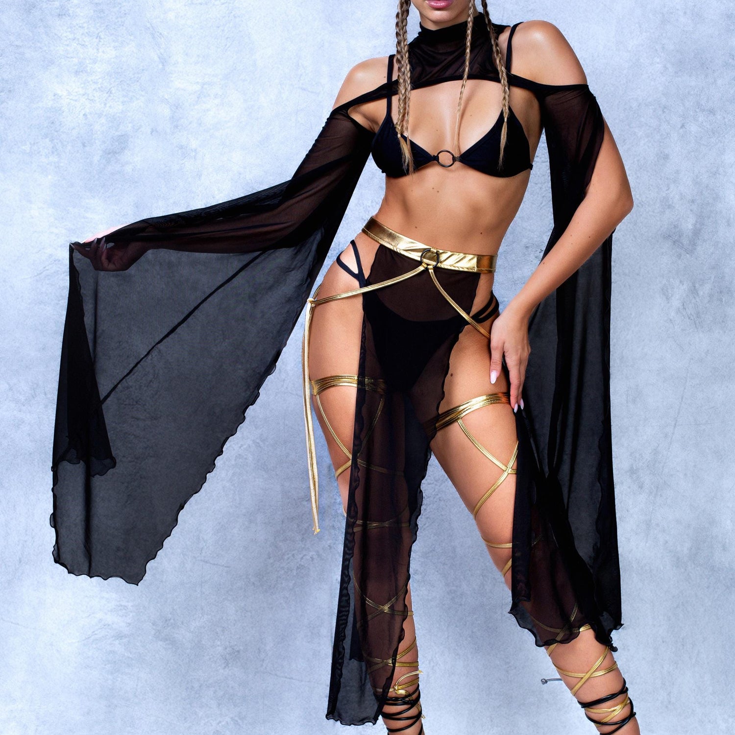 Women Queen of Sands Belt Skirt Set