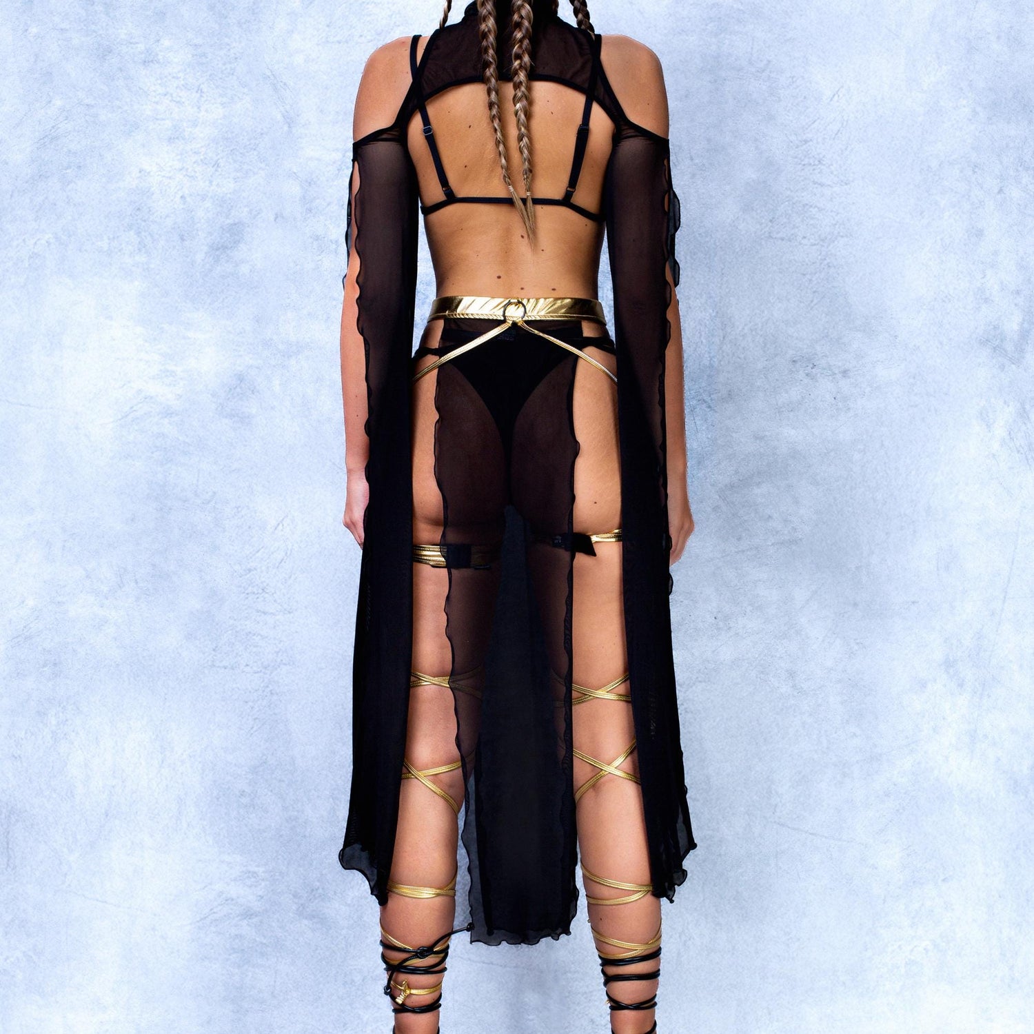 Queen of Sands Belt Ring Skirt Performance