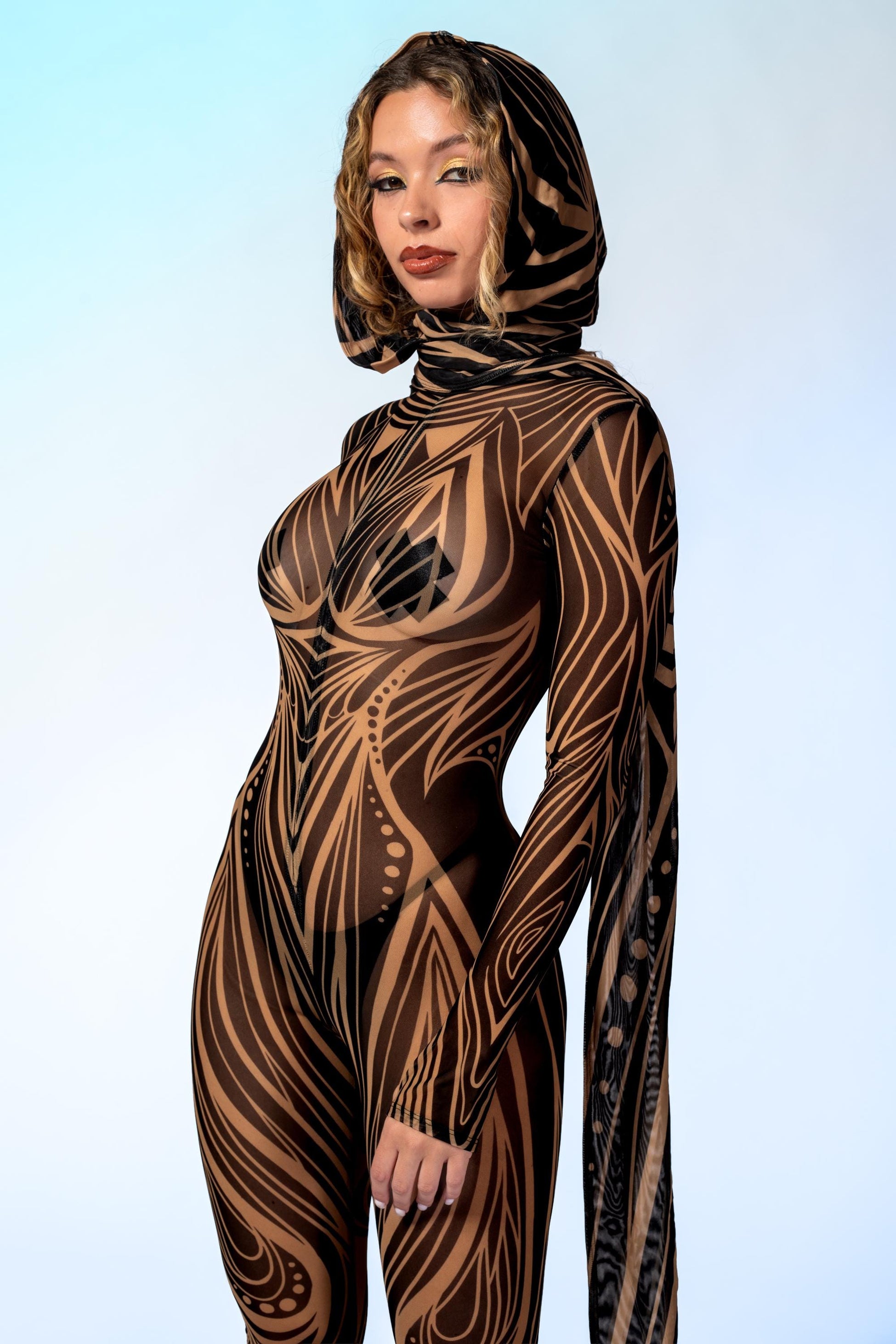 Turn to Dust Mesh Costume 1