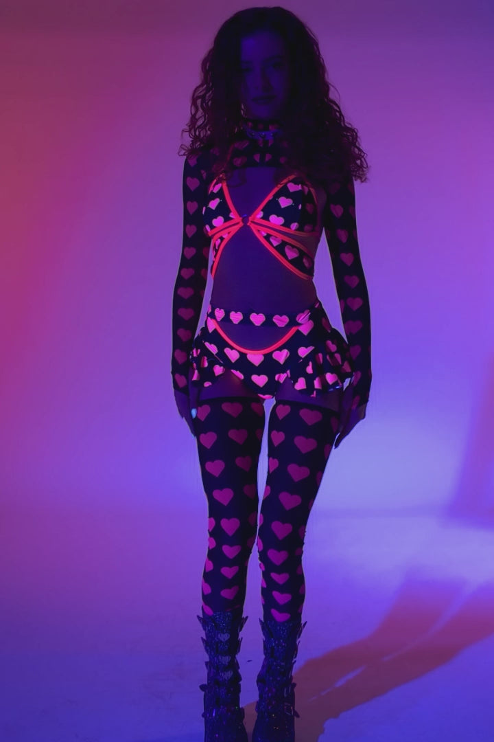 U Make Me So Heart Black Butterfly Shorts 8