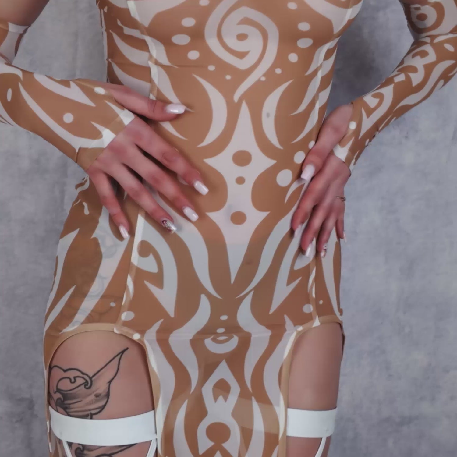 Oculus Mesh Keyhole Dress 6