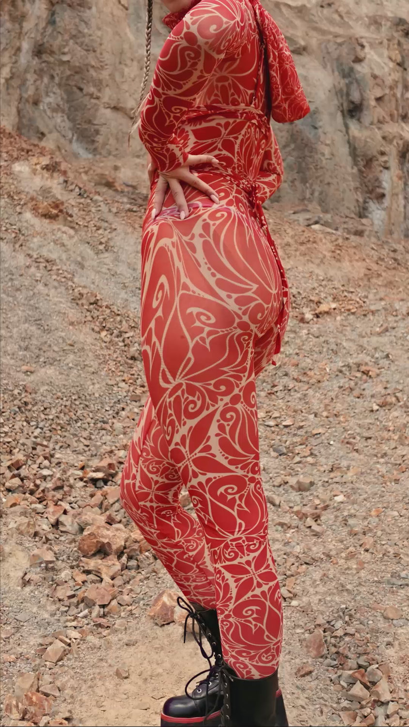 Women Dreamless Crimson Open-Heart Hood Set