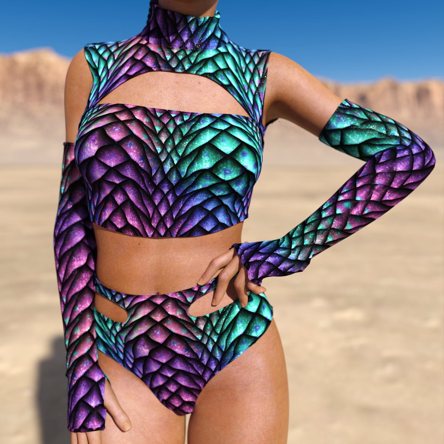 Gorgona Cutout Rave Shorts